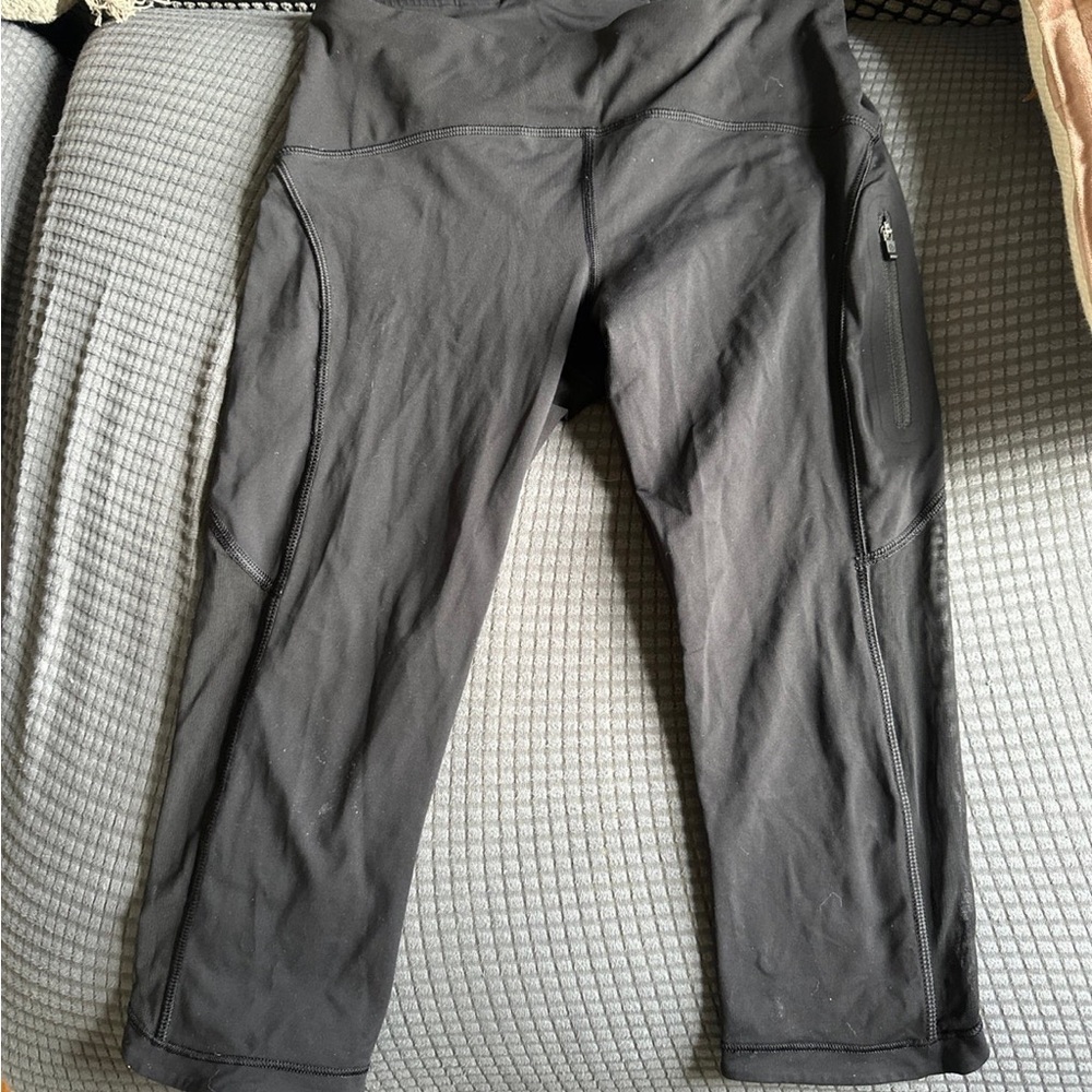 Lululemon capris